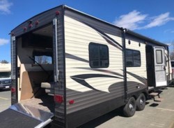 Used 2017 Heartland Trail Runner 26TH available in West Hatfield, Massachusetts