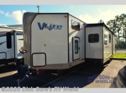 Used 2016 Forest River Flagstaff V-Lite 30WTBSK available in Jacksonville, Florida