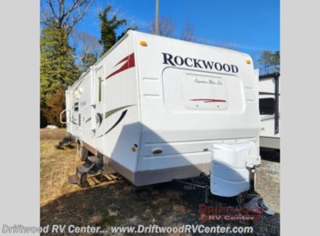 Used 2010 Forest River Rockwood Signature Ultra Lite 8314BSS available in Clermont, New Jersey