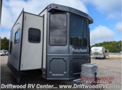 Used 2015 Heartland Fairfield 405FL available in Clermont, New Jersey