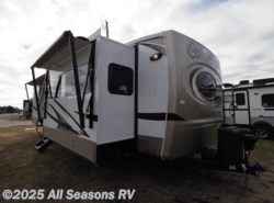 New 2019 Palomino Columbus Castaway 86FK available in Muskegon, Michigan