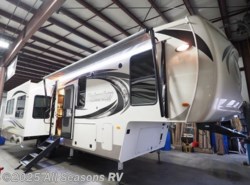 New 2019 Palomino Columbus Compass Series 340RKC available in Muskegon, Michigan