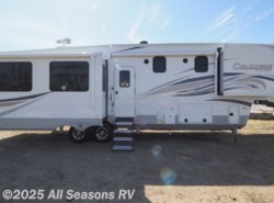 New 2021 Palomino Columbus 1492 382FB available in Muskegon, Michigan