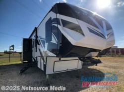 New 2022 Dutchmen Voltage 4225 available in Kyle, Texas