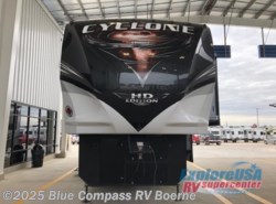 New 2019 Heartland Cyclone 4101KING available in Boerne, Texas