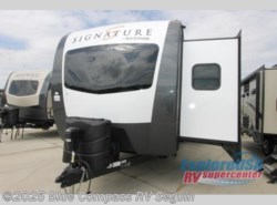 New 2020 Forest River Rockwood Signature Ultra Lite 8328BS available in Seguin, Texas
