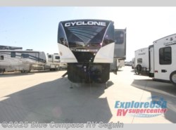 New 2021 Heartland Cyclone 4006 available in Seguin, Texas