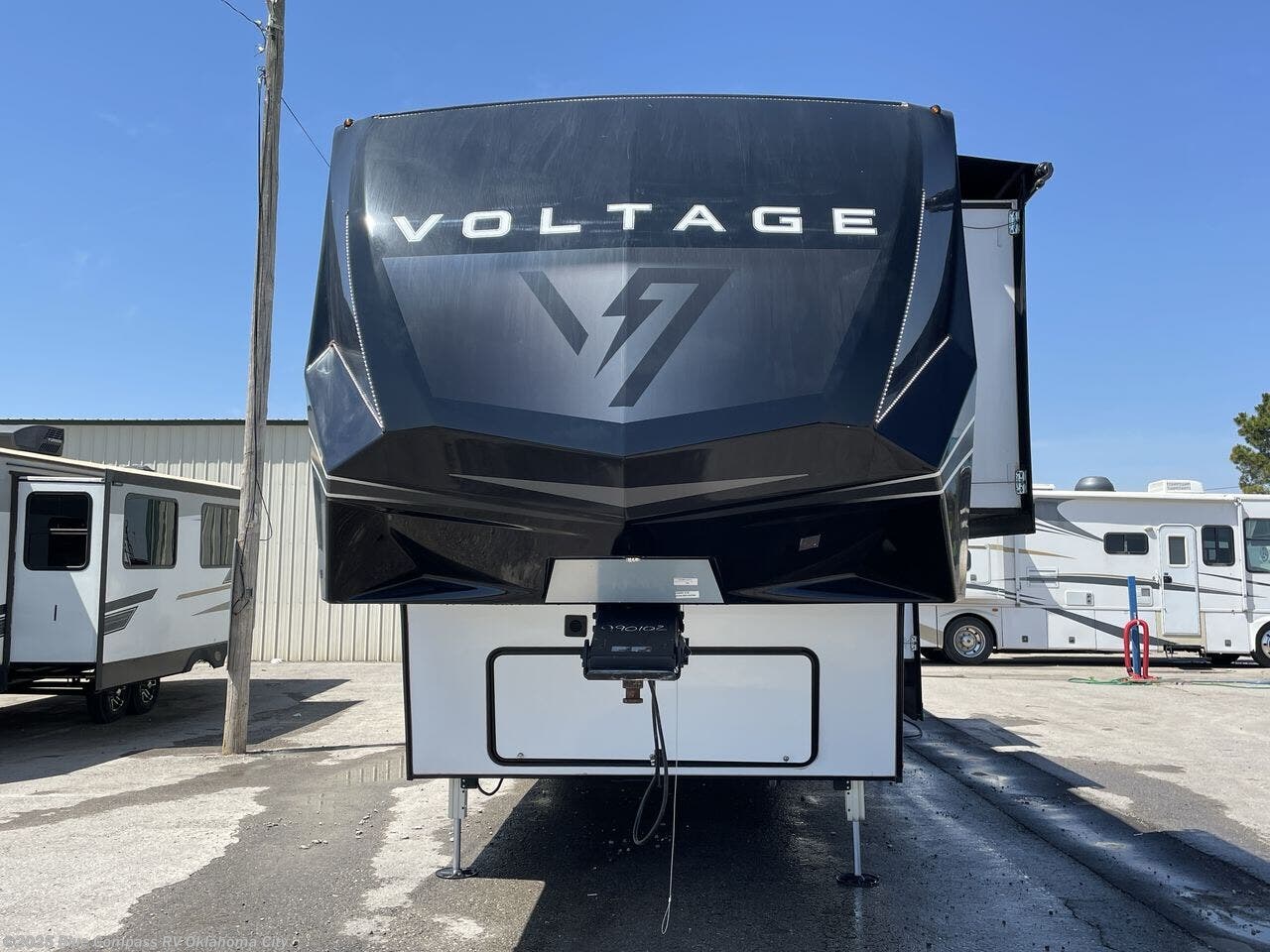 New 2025 Dutchmen Voltage 4271 available in Norman, Oklahoma