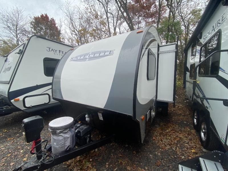 Used 2017 Starcraft Satellite 17RB available in Souderton, Pennsylvania