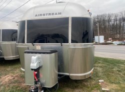 Used 2019 Airstream Flying Cloud 23CB available in Souderton, Pennsylvania