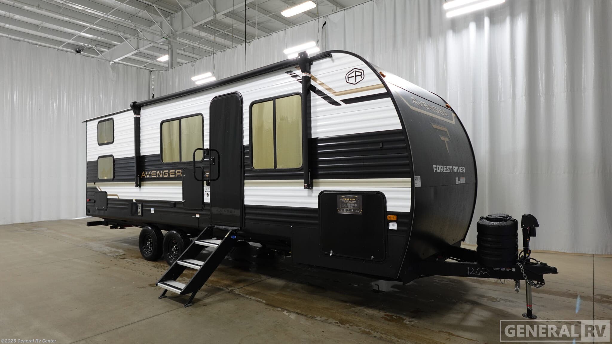 New 2026 Prime Time Avenger 23BHS available in Brownstown Township, Michigan