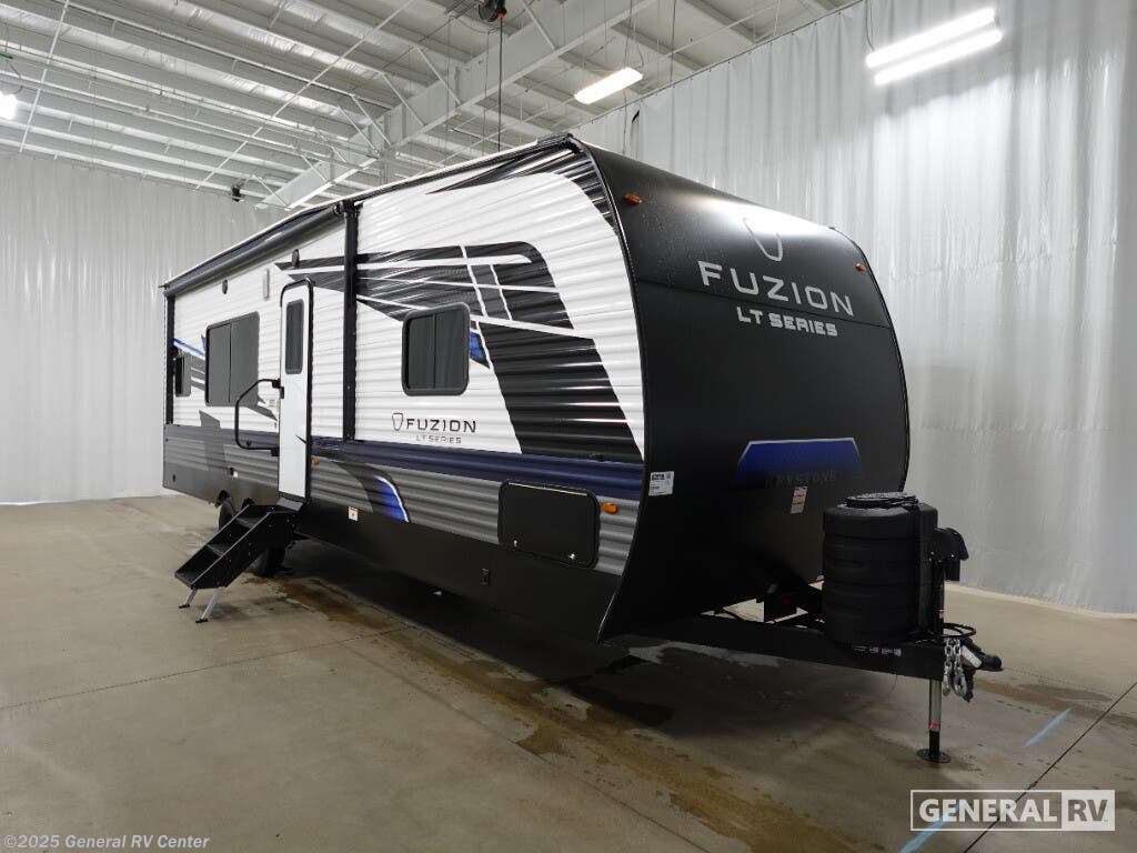 New 2026 Keystone Impact 2813 available in Brownstown Township, Michigan