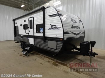 New 2024 Jayco Jay Flight SLX 210QB available in Mount Clemens, Michigan