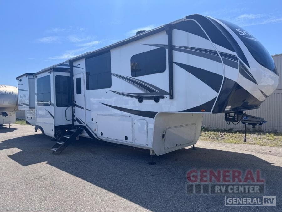 Used 2023 Grand Design Solitude 390rk available in Mount Clemens, Michigan