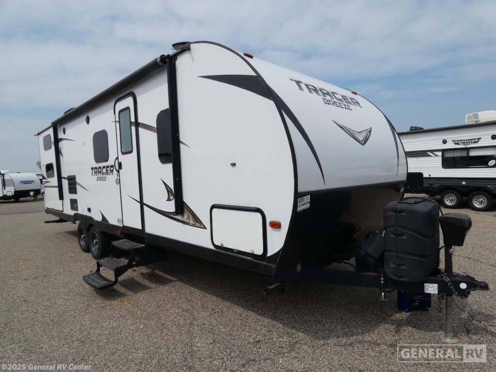 Used 2019 Prime Time Tracer 26DBS available in Mount Clemens, Michigan