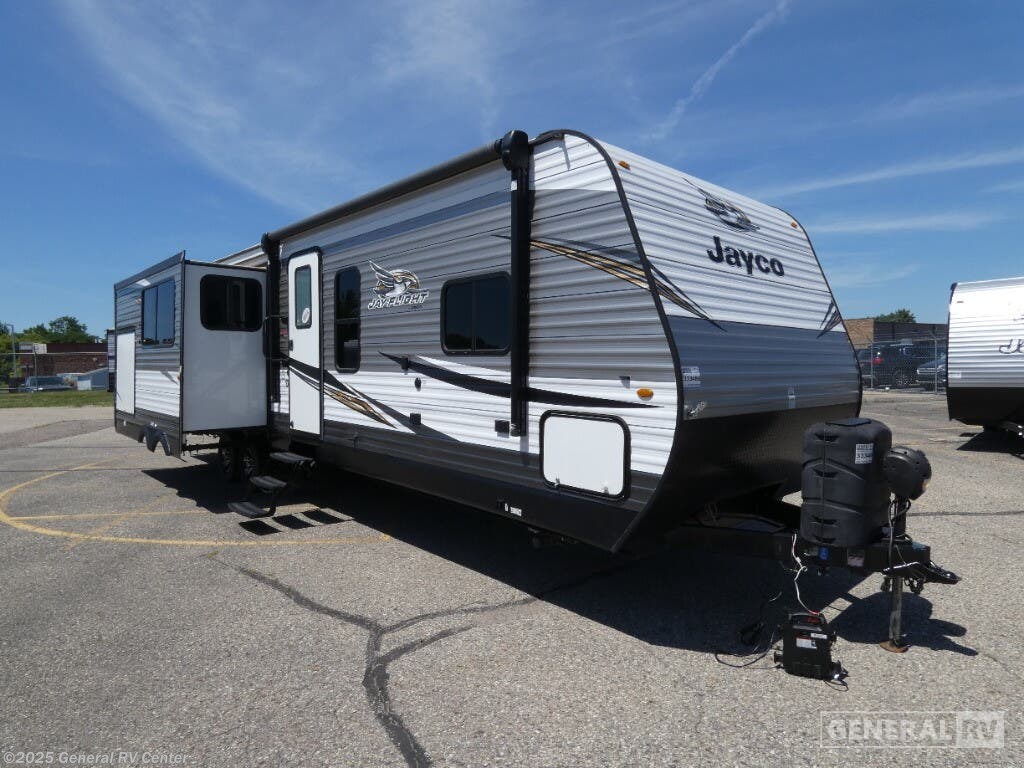 Used 2020 Jayco Flight 32RLOK available in Mount Clemens, Michigan