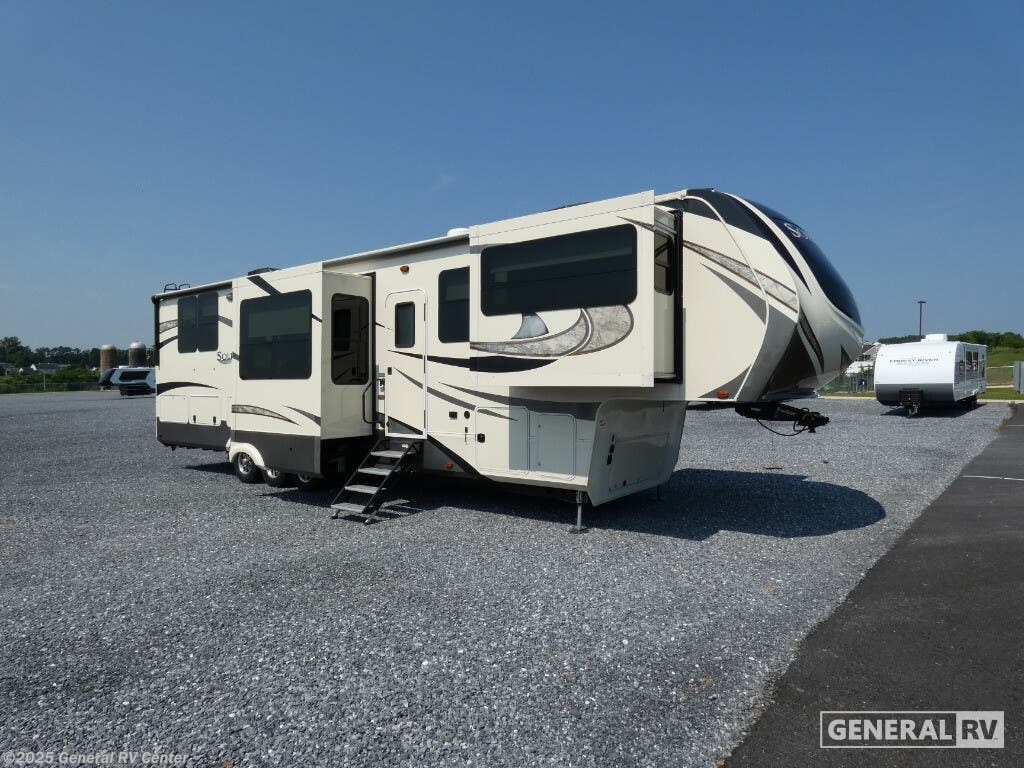 Used 2017 Grand Design Solitude 374TH available in Elizabethtown, Pennsylvania