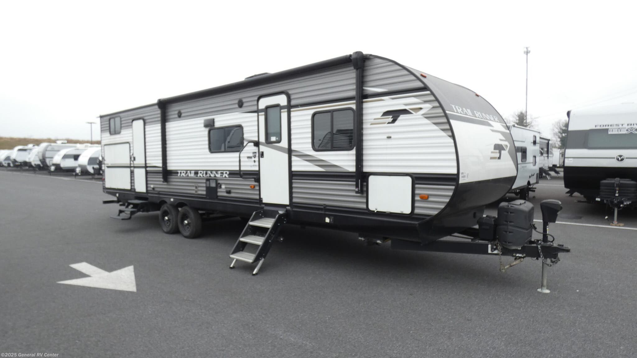 Used 2021 Heartland Trail Runner 325ODK available in Elizabethtown, Pennsylvania