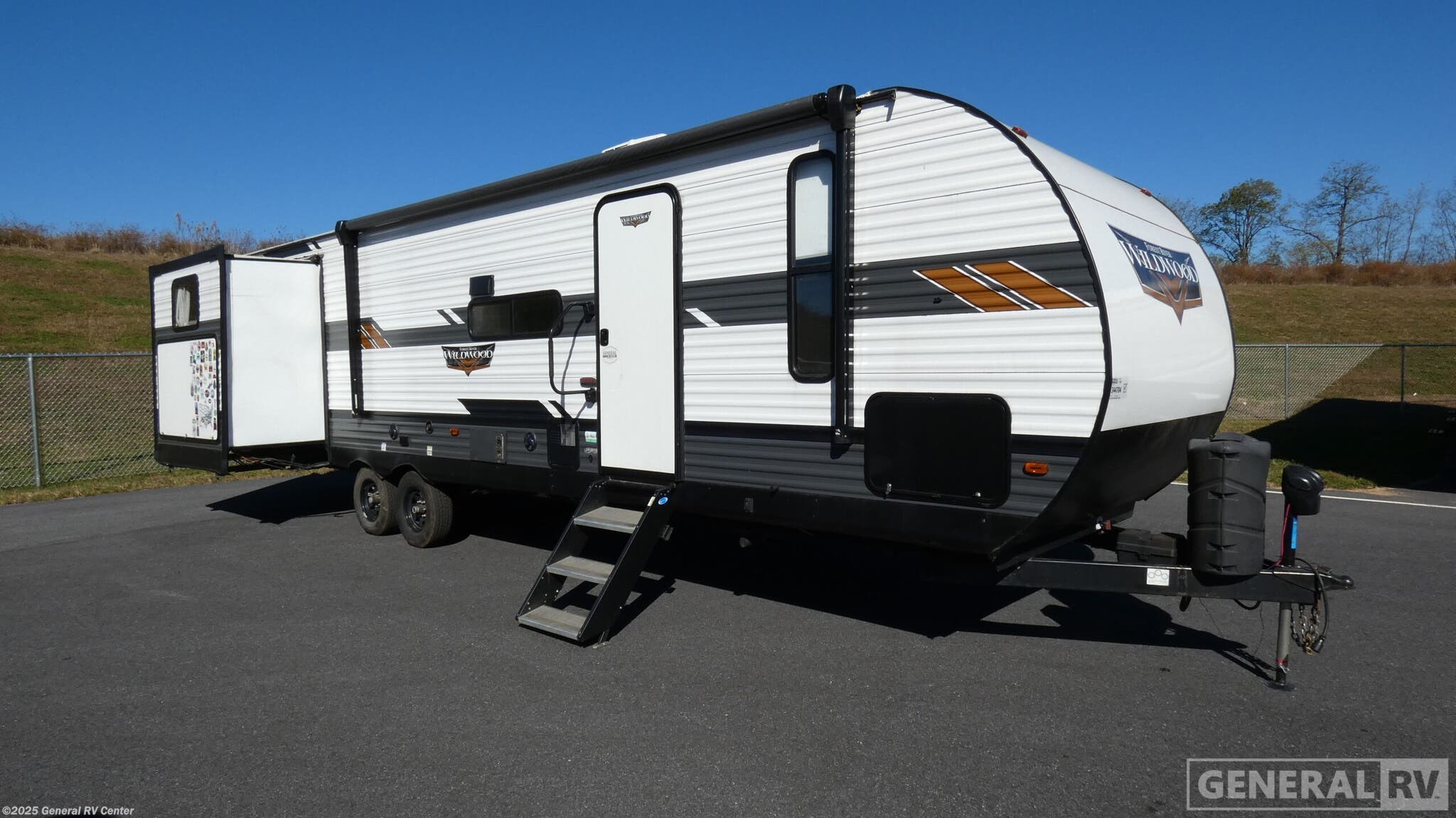 Used 2022 Forest River Wildwood 31KQBTS available in Elizabethtown, Pennsylvania