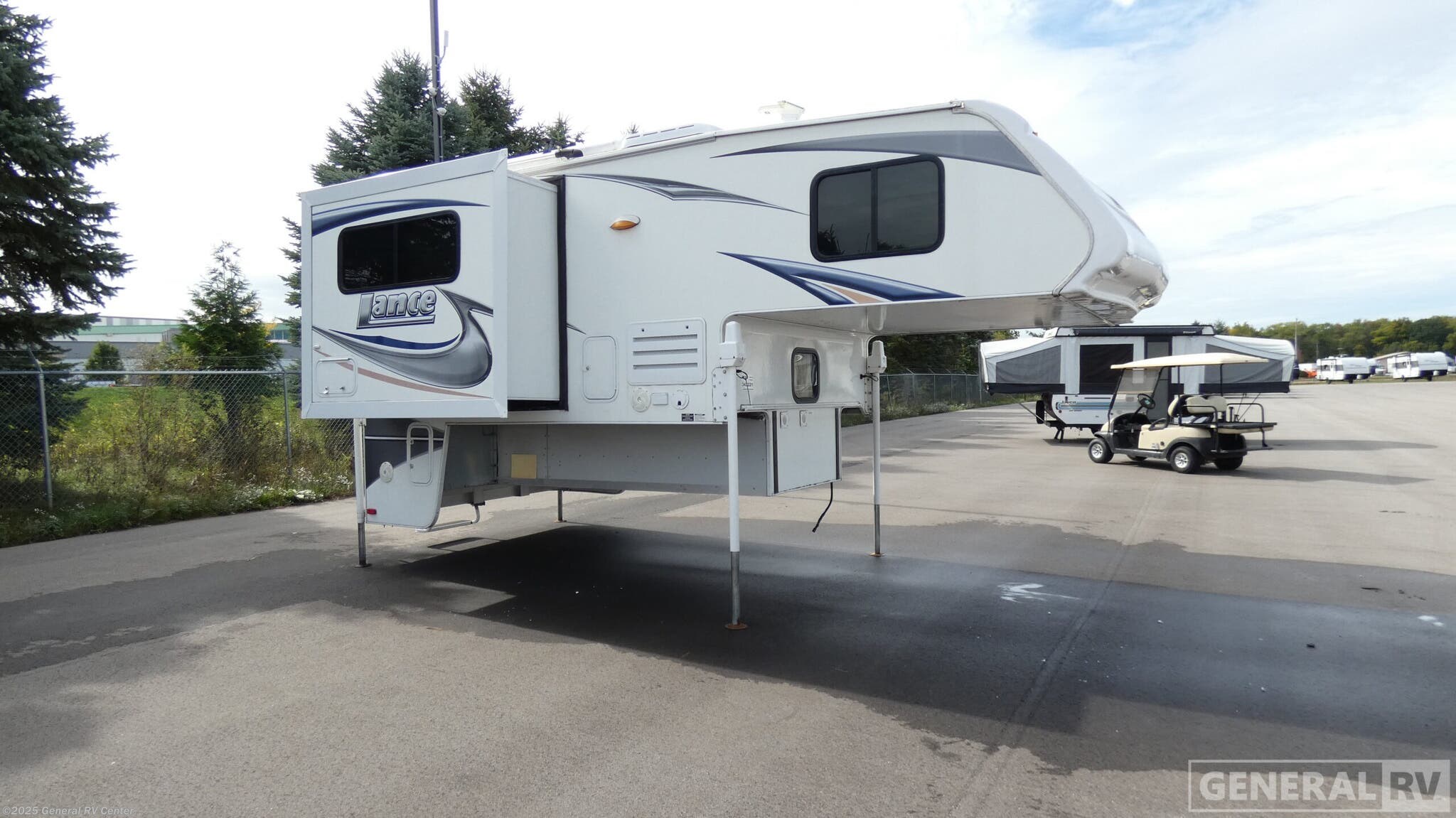 Used 2014 Lance 1050S available in Wayland, Michigan