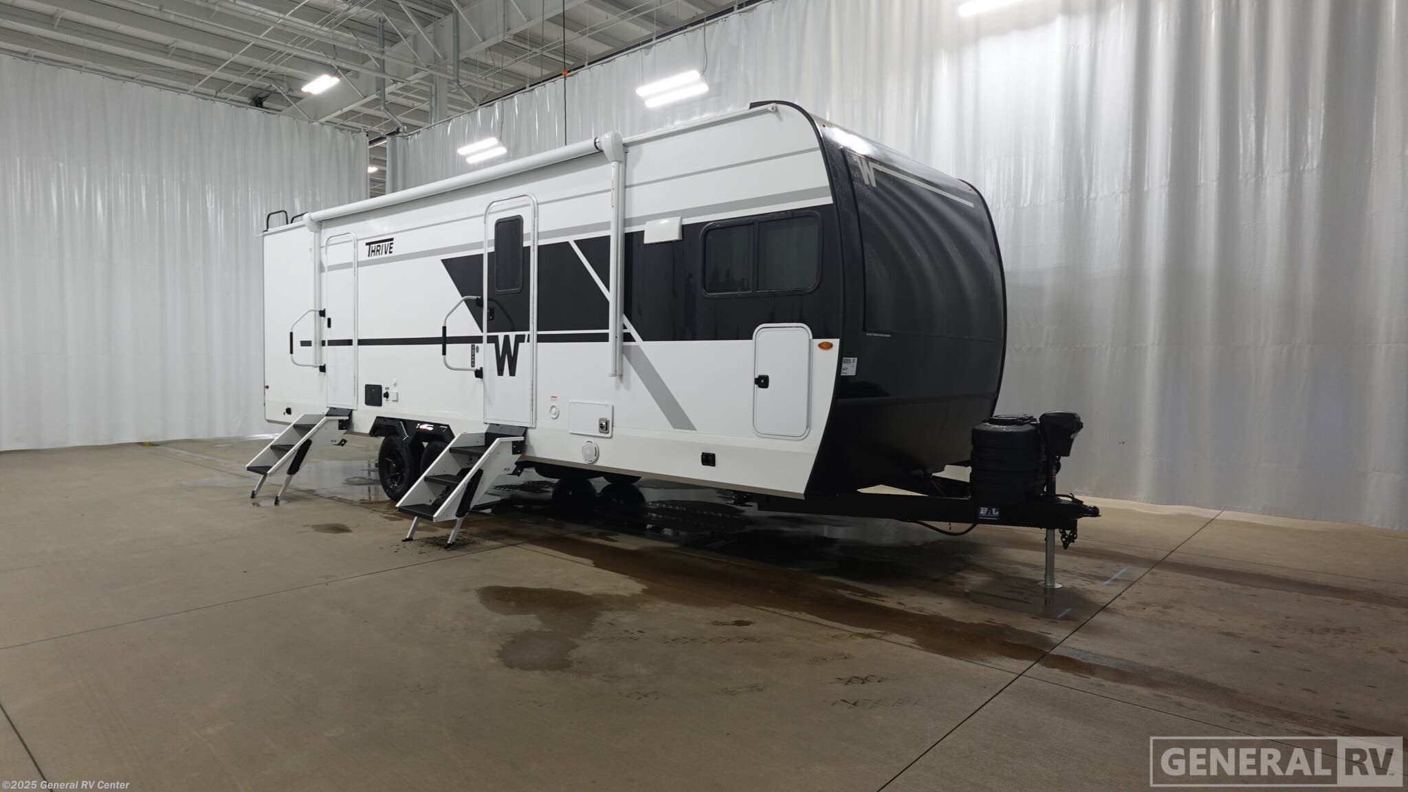 New 2026 Winnebago Thrive 26FKD available in Wixom, Michigan