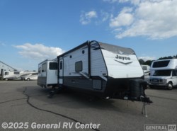 Used 2022 Jayco Jay Flight 34RSBS available in Birch Run, Michigan