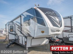 New 2018 Dutchmen Voltage Epic 4210 available in Eugene, Oregon