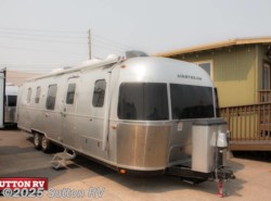 Used 2018 Airstream Classic 33FB Twin available in Eugene, Oregon