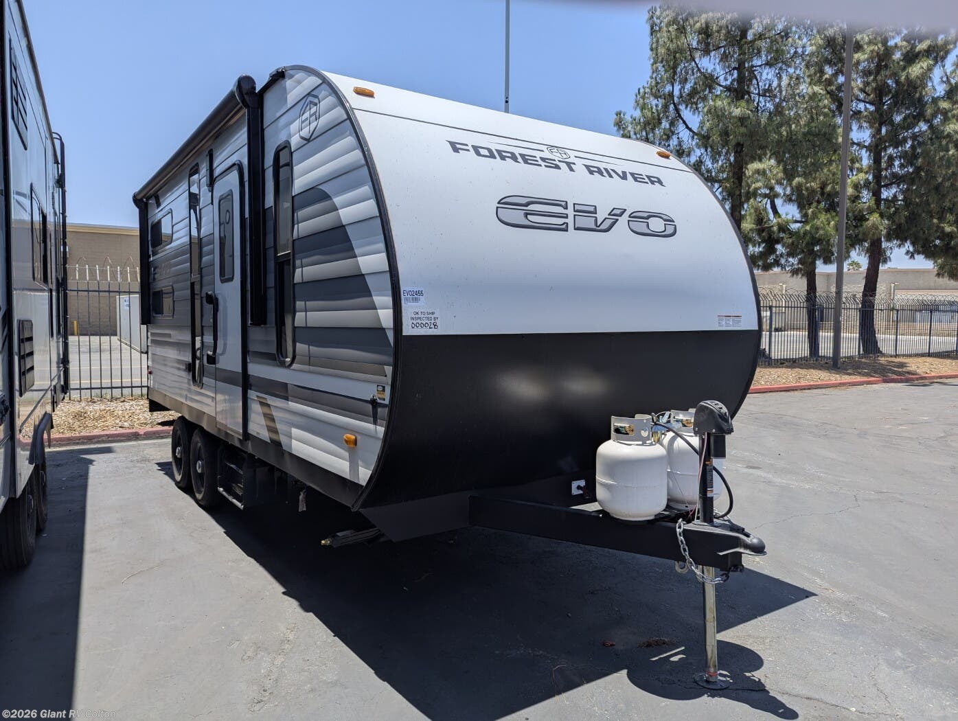 New 2025 Forest River EVO East 19TH available in Colton, California