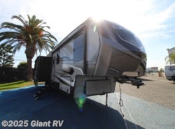 New 2020 Keystone Laredo available in Montclair, California