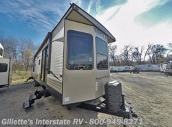 New 2017 Forest River Salem Villa Classic 39FDEN available in East Lansing, Michigan