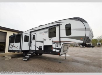 New 2022 Forest River Rockwood Signature Ultra Lite 8294BS available in Saginaw, Michigan