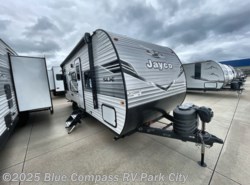 New 2025 Jayco Jay Flight SLX 210QB available in Park City, Kansas