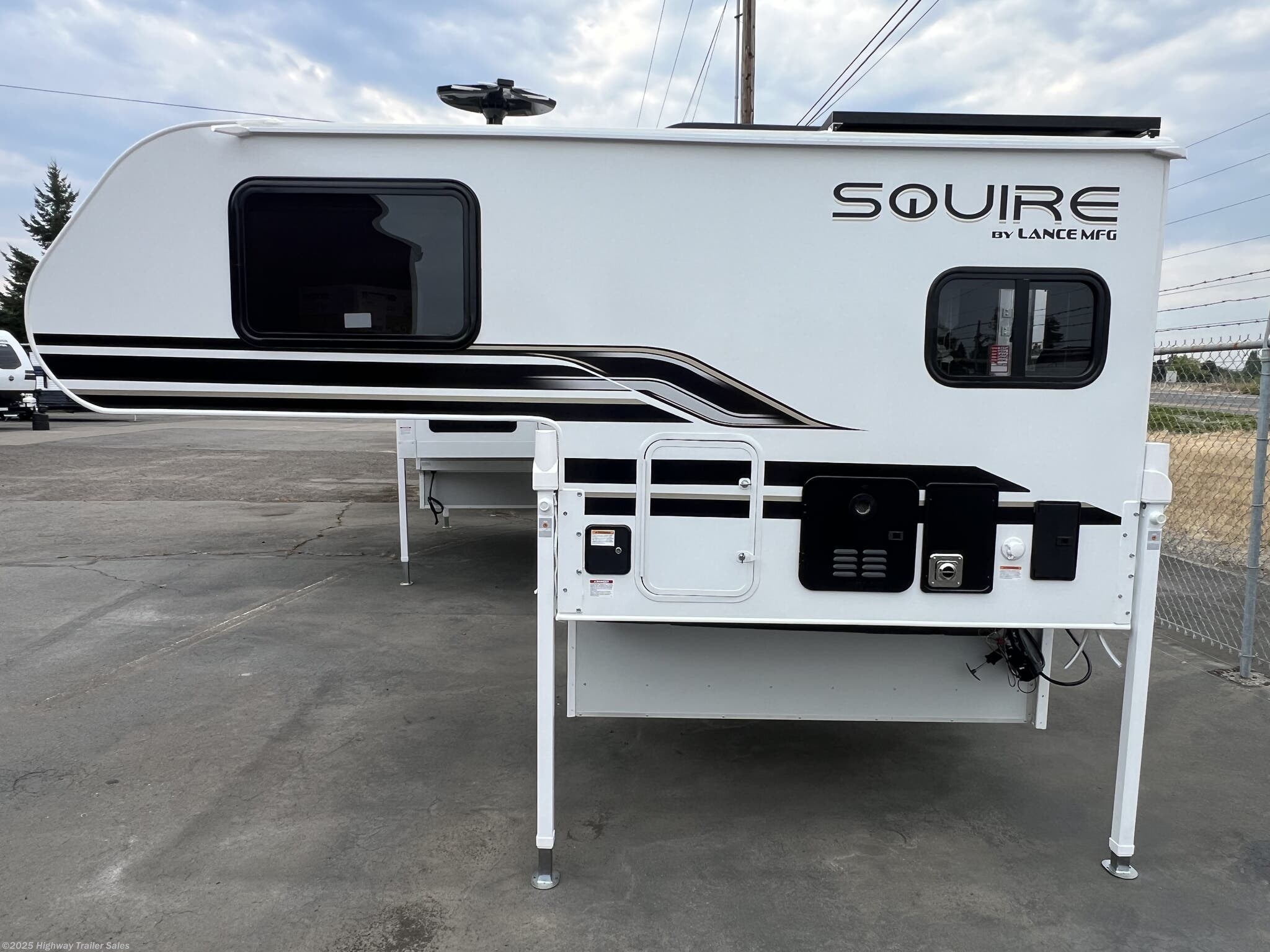 New 2026 Lance Squire Short Bed SQ605 available in Salem, Oregon