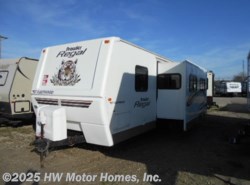 Used 2005 Fleetwood Regal 300 FQS - Super Slide available in Canton, Michigan