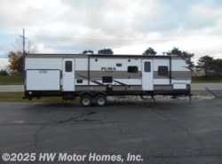 New 2019 Palomino Puma XLE Lite 31BHSC available in Canton, Michigan