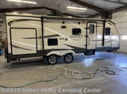 Used 2017 CrossRoads Sunset Trail Super Lite SS250RB available in Souderton, Pennsylvania