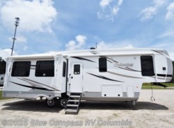 New 2021 Palomino Columbus 329DVC available in Lexington, South Carolina