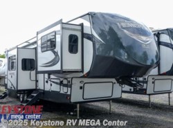 New 2019 Forest River Salem Hemisphere 378FL available in Greencastle, Pennsylvania
