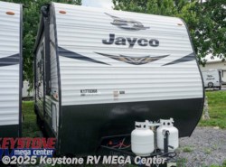 New 2019 Jayco Jay Flight SLX 324BDS available in Greencastle, Pennsylvania
