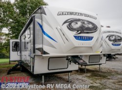 New 2020 Forest River Arctic Wolf 3660 SUITE available in Greencastle, Pennsylvania