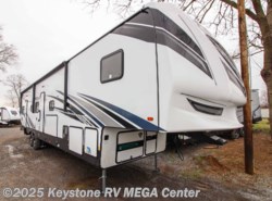 New 2021 Forest River Vengeance Rogue Armored 4007 available in Greencastle, Pennsylvania