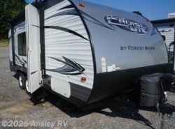 Used 2016 Forest River Salem Cruise Lite 171RBXL available in Duncansville, Pennsylvania