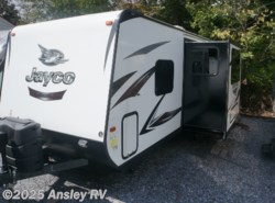 Used 2016 Jayco White Hawk 24MBH available in Duncansville, Pennsylvania
