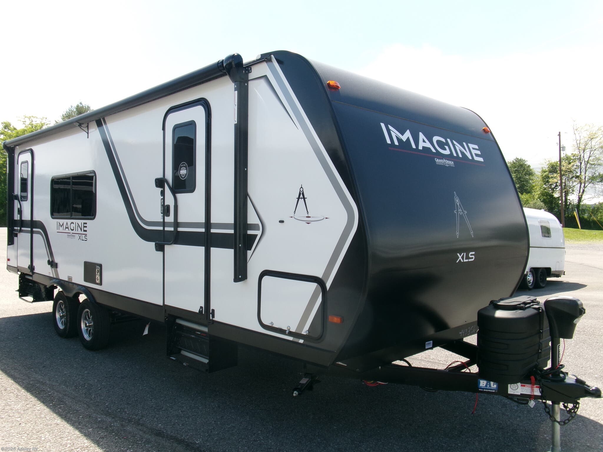 New 2025 Grand Design Imagine XLS 23LDE available in Duncansville, Pennsylvania