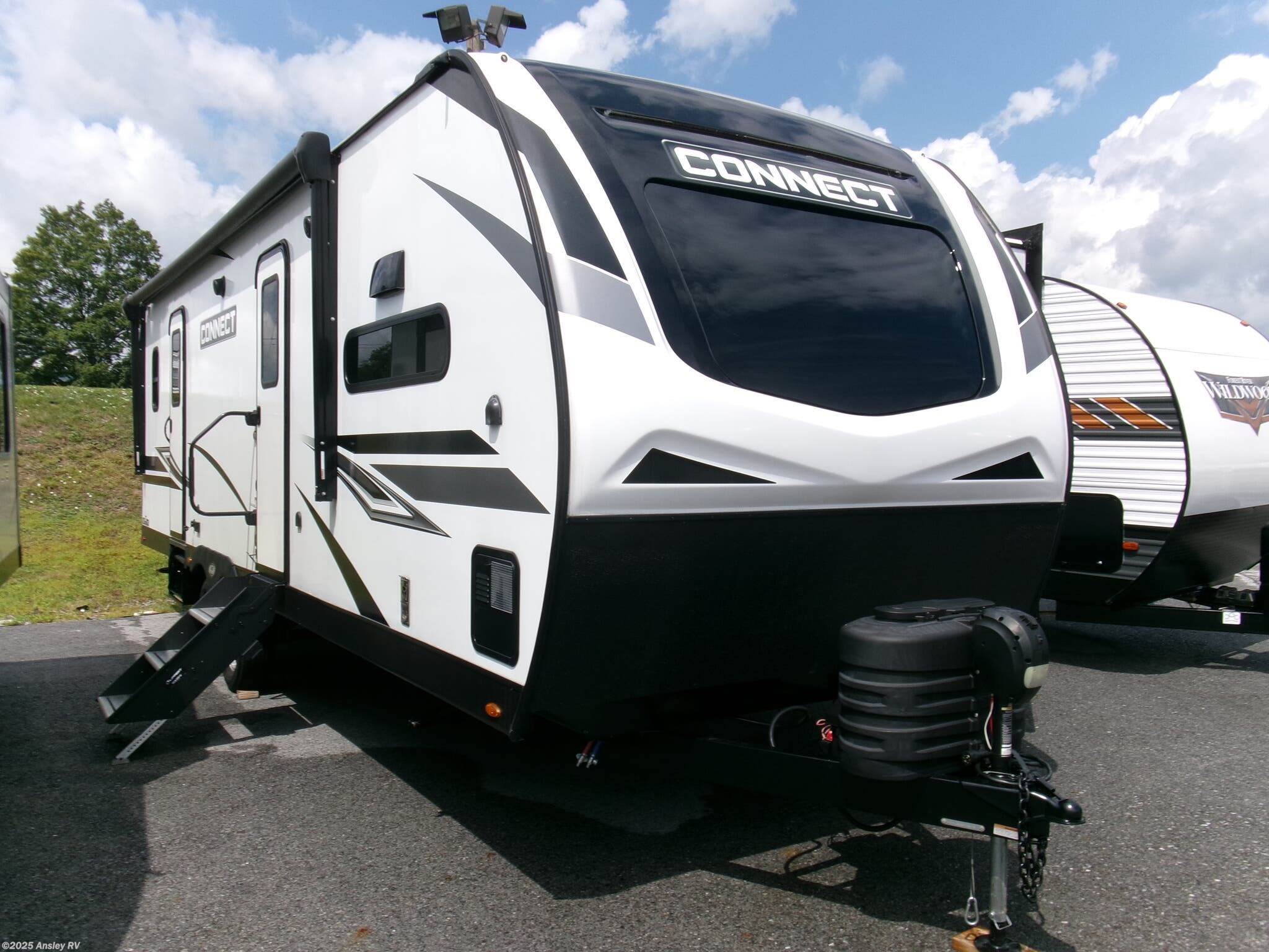 Used 2023 K-Z Connect C272FK available in Duncansville, Pennsylvania