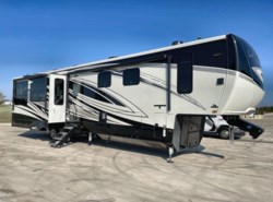 Used 2022 Heartland Landmark NEWPORT available in Sanger, Texas