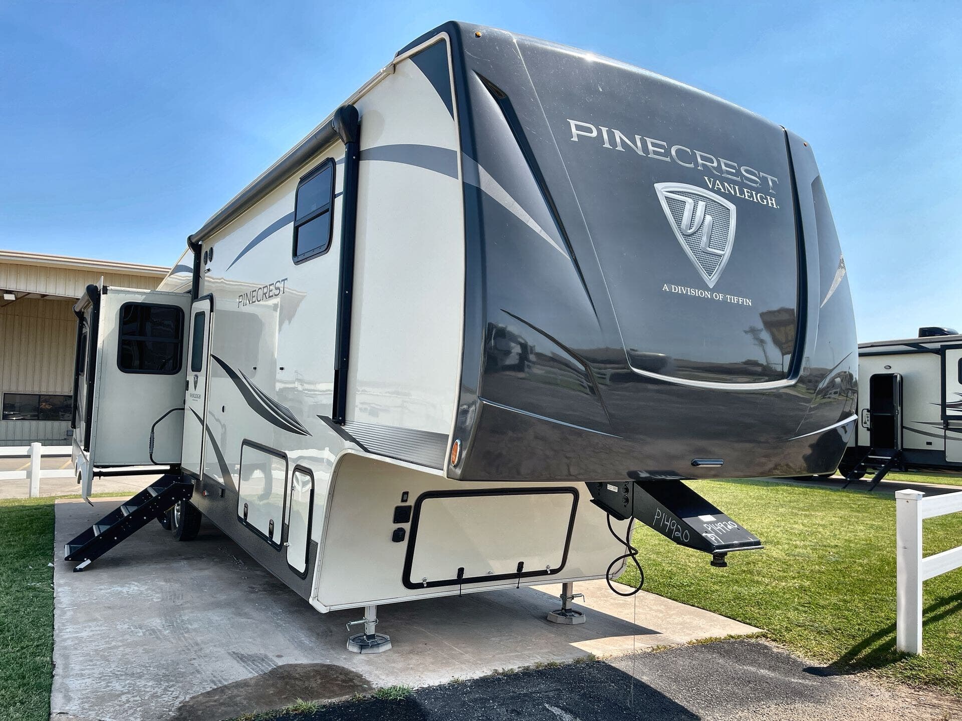 Used 2021 Vanleigh PineCrest 335RLP available in Oklahoma City, Oklahoma