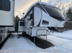 Used 2022 Grand Design Reflection 303RLS available in Auburn Hills, Michigan