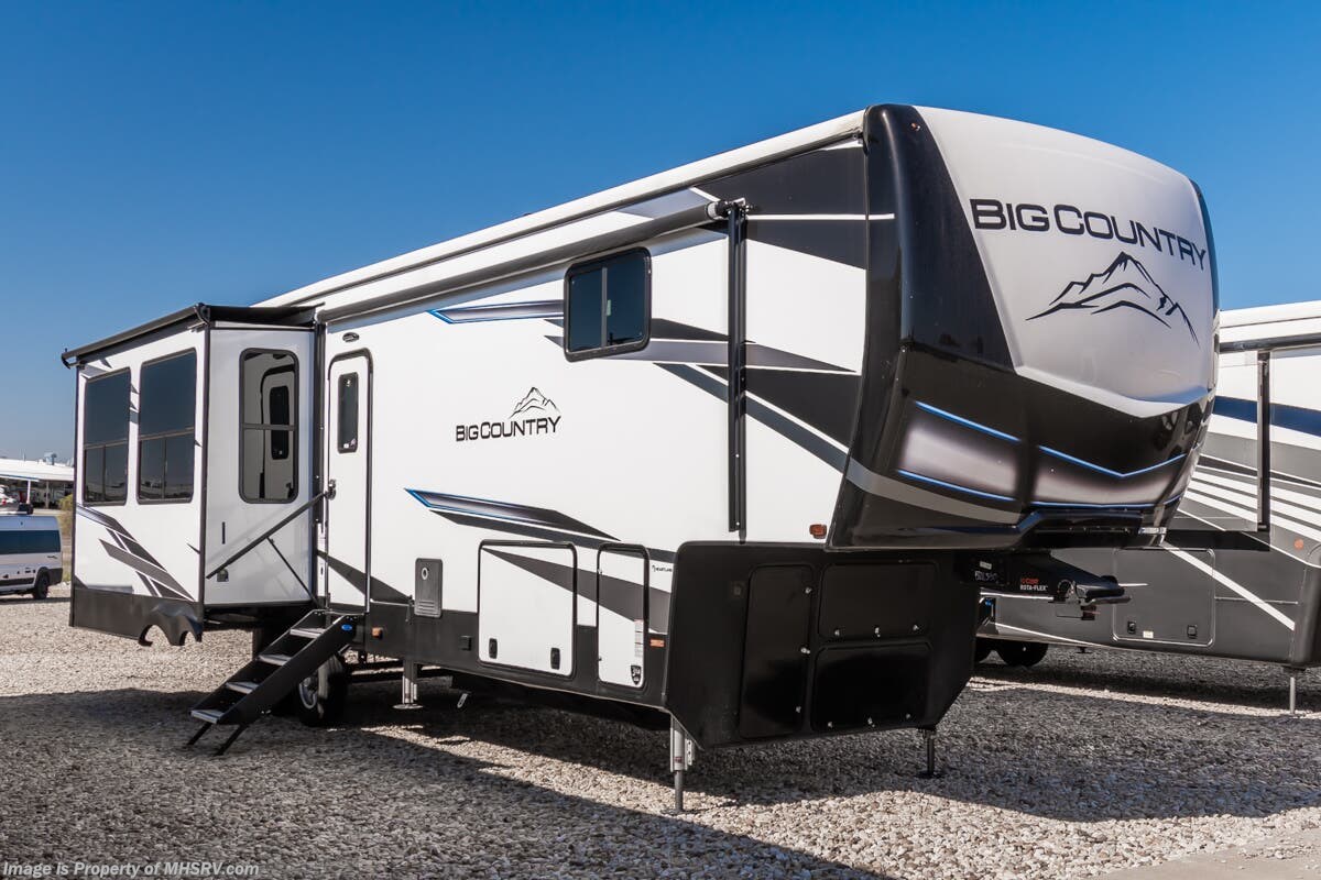 Used 2023 Heartland Big Country 3500 available in Alvarado, Texas